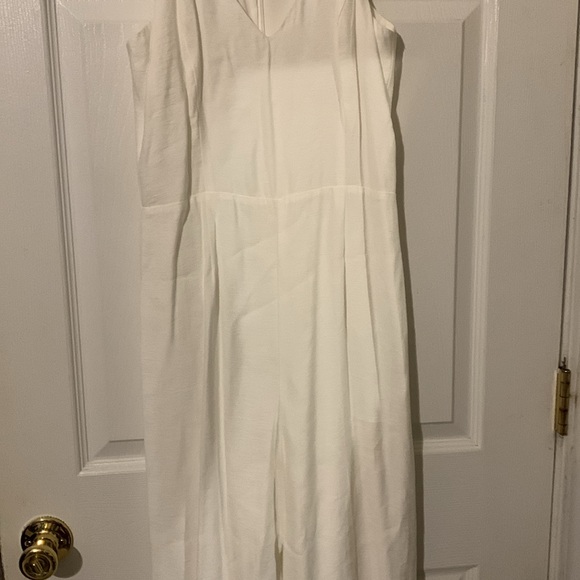 Ladies White Jumper - Picture 2 of 12